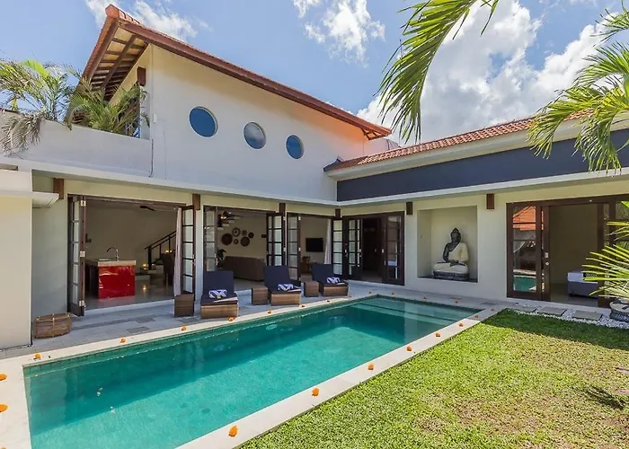 Luxury 4 Bedroom Villa Seminyak