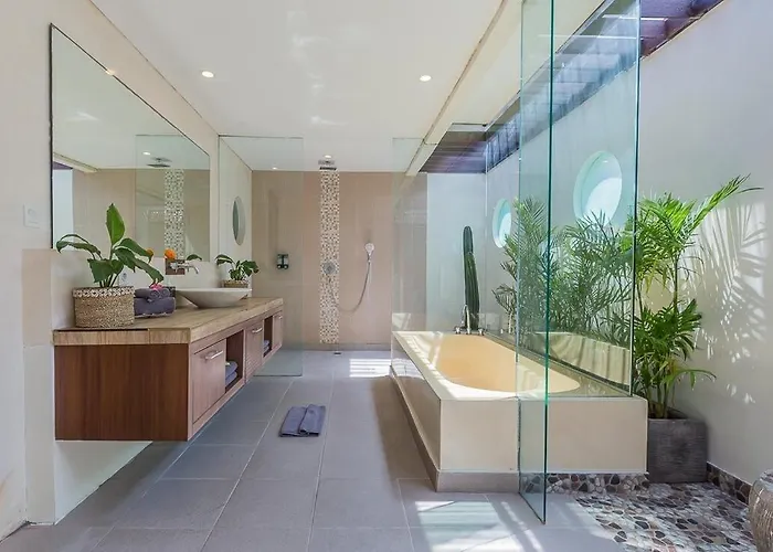 Luxury 4 Bedroom * Seminyak